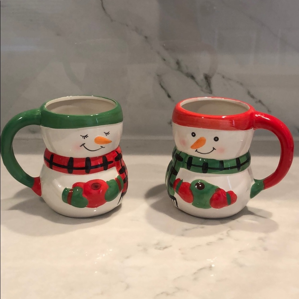 2 snowman mugs